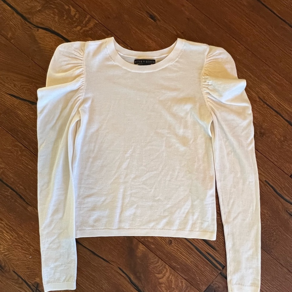 Alice and Olivia lightweight puff sleeve sweater